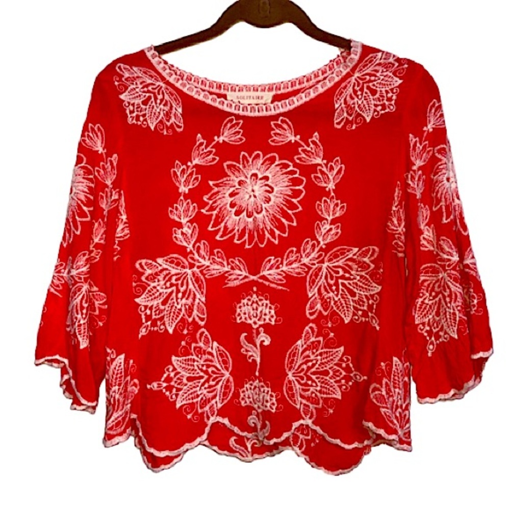 Solitaire Embroidered Top Blouse M Coral Cream Floral 3/4 Sleeve Scalloped Hem